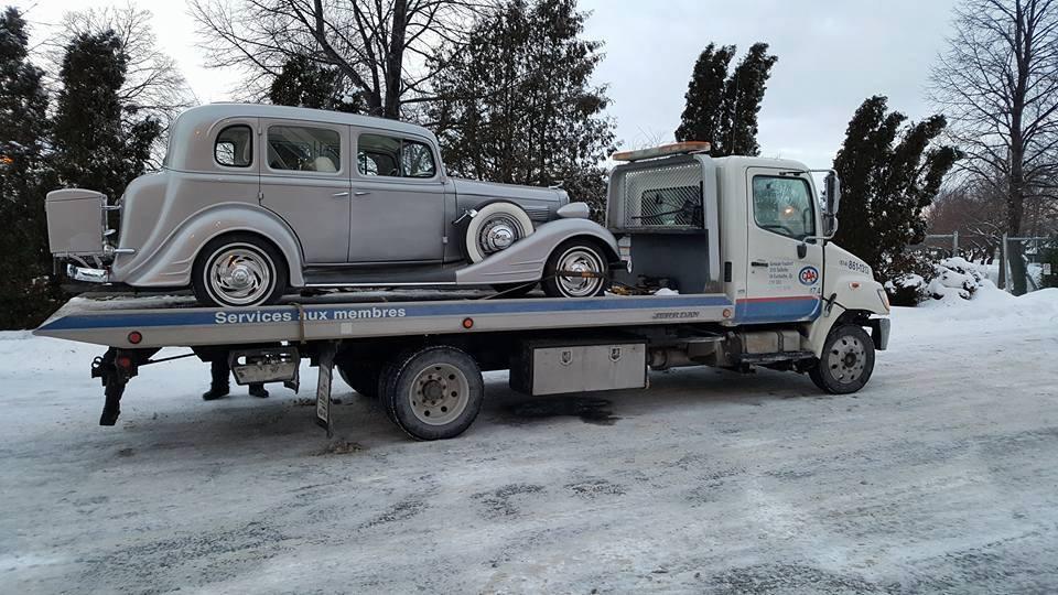 Transport spécialisé de véhicules Laval